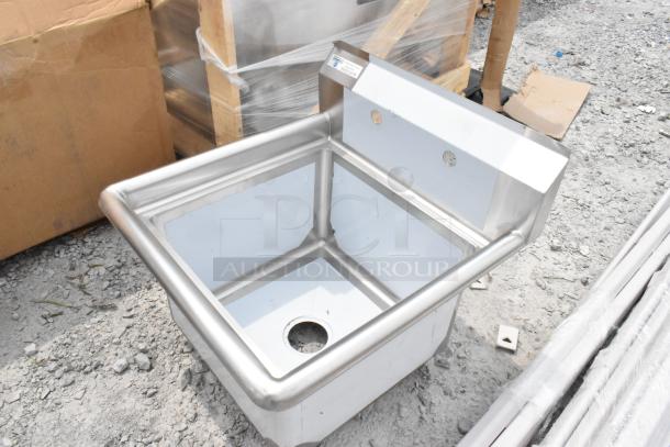 BRAND NEW SCRATCH AND DENT! Steelton 522CS11818N 23 1/2" 18-Gauge Stainless Steel One Compartment Commercial Sink without Drainboard - 18" x 18" x 12" Bowl. No Legs. - Image 3 of 6