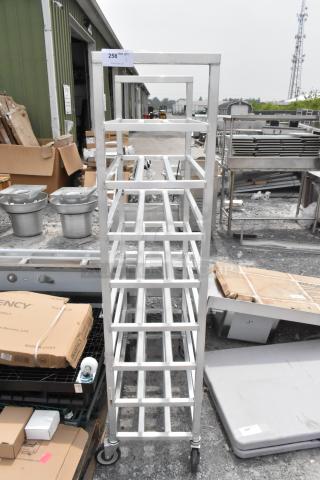 BRAND NEW SCRATCH AND DENT! Channel AXDUPR8 Heavy-Duty Universal Aluminum Platter Rack - 8 Shelf