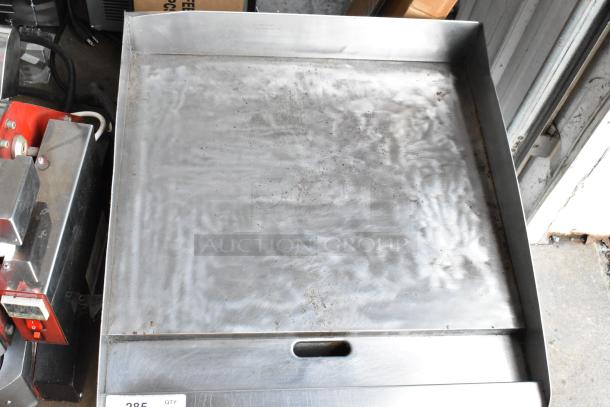 Star Stainless Steel Commercial Countertop Electric Powered Flat Top Griddle w/ Thermostatic Controls. 240 Volts, 1 Phase. - Image 3 of 9