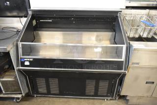Master-Bilt MPM-48 Metal Commercial Horizontal Open Grab N Go Merchandiser on Commercial Casters. 115/208-230 Volts, 1 Phase.