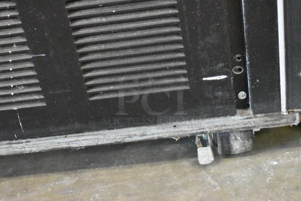 Master-Bilt MPM-48 Metal Commercial Horizontal Open Grab N Go Merchandiser on Commercial Casters. 115/208-230 Volts, 1 Phase. - Image 6 of 7