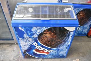 Merchandising Resources RPUC100 Metal Chest Bottle Stacker Cooler Merchandiser. 115 Volts, 1 Phase.