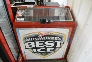 Merchandising Resources RPUC100 Metal Chest Bottle Stacker Cooler Merchandiser. 115 Volts, 1 Phase.