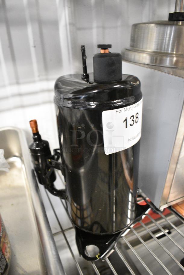 BRAND NEW SCRATCH AND DENT! 2024 Highly PSD135XW-H3EUN Motor. 115 Volts, 1 Phase. - Image 2 of 4