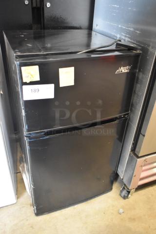 Arctic King ATMP032AEB Mini Cooler w/ Freezer. 115 Volts, 1 Phase.