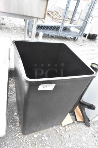 BRAND NEW SCRATCH AND DENT! Black Poly Trash Can