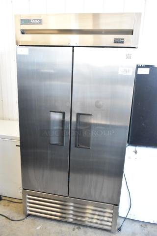 BRAND NEW SCRATCH AND DENT! 2025 True T-35-HC Stainless Steel Commercial 2 Door Reach In Cooler w/ Poly Coated Racks. 115 Volts, 1 Phase.
