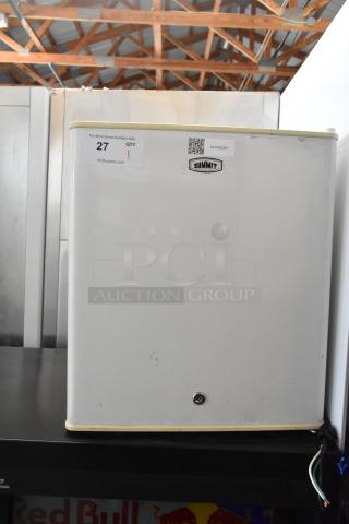 Summit FS22L Mini Cooler. 115 Volts, 1 Phase.