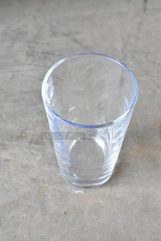 Box of 23 Acopa 5535114 14 oz. Mixing Glass