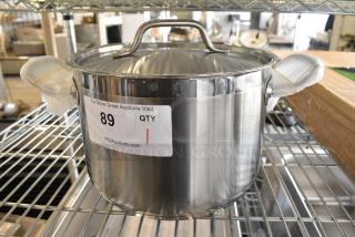 BRAND NEW SCRATCH AND DENT! Vigor 473SSPOT8 SS1 Series 8 Qt. Heavy-Duty Stainless Steel Aluminum-Clad Stock Pot with Cover