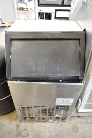Costway EP21967 Metal Commercial Self Contained Ice Machine. 115 Volts, 1 Phase. - Item #1187777