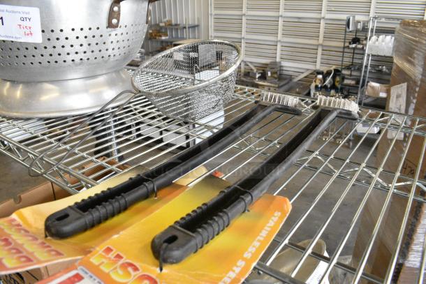 ALL ONE MONEY! Tier Lot of Various Items Including Metal Colander, Strainers and Skimmer - Image 3 of 4