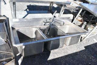Stainless Steel 3 Bay Sink w/ Faucet and Spray Nozzle Attachment. No Legs.
