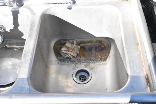 Stainless Steel 3 Bay Sink w/ Faucet and Spray Nozzle Attachment. No Legs. - Image 3 of 8
