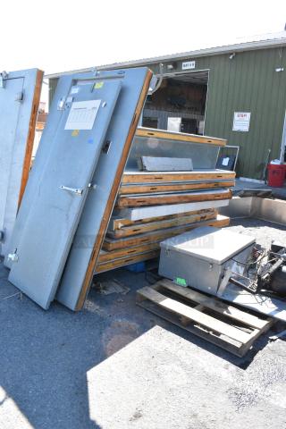 6'x12'x7' Norlake SELF CONTAINED Walk In Box w/ Floor, Trenton TPLP106MAS1BR6 Evaporator Fan, Norlake CPB075DC-A 208-230 Volt,1 Phase Condenser and Copeland RST64C1E-CAV-901 208/230 Volt, 1 Phase Compressor.