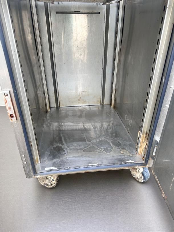 Excellent Condition – HEATED HOLDING CABINET – FWE UHST-13-OTB –   Tested & Working! - Image 5 of 7