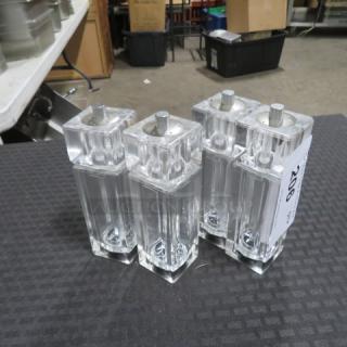 One Lot Of 4 Salt/Pepper Grinders.