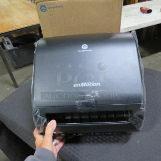 One En Motion Hands Free Automatic Paper Towel Dispenser. #59498A