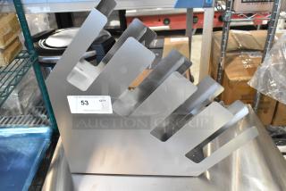 BRAND NEW SCRATCH AND DENT! ServSense 651CPOSLSS5 Stainless Steel 4-Section Slanted Countertop Cup / Lid Organizer with Straw Attachment