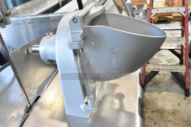 BRAND NEW SCRATCH AND DENT! Metal Commercial Pelican Head w/ Sliding Blade. - Image 3 of 8
