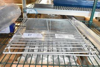 BRAND NEW SCRATCH AND DENT! Lot of 2 DEL3978272 Wire Shelf. 19.5x16