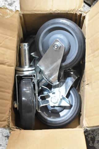 BRAND NEW SCRATCH AND DENT! Lot of 4 Commercial Casters