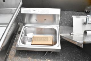 BRAND NEW SCRATCH AND DENT! Regency 600HS17 17" x 15" Wall Mounted Hand Sink with Gooseneck Faucet