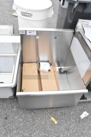 BRAND NEW SCRATCH AND DENT! Steelton 522US12424 24" x 24" x 14" Utility Sink for (1) 8" Center Faucet