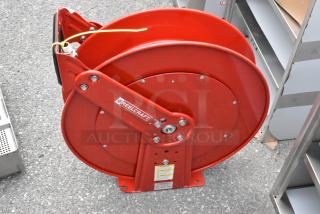 BRAND NEW SCRATCH AND DENT! Reelcraft PW81000 OHP Series PW 3/8" x 100' Premium-Duty High Pressure Wash Hose Reel