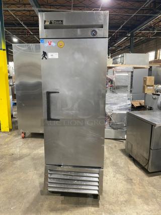 True Commercial Stainless Steel Solid Single Door Reach In Refrigerator! Energy Star Certified! With Poly Coated Wire Rack! With Right Hinged Door! Model: T-23 SN: 5360431! 115V 1 Phase! On Casters!