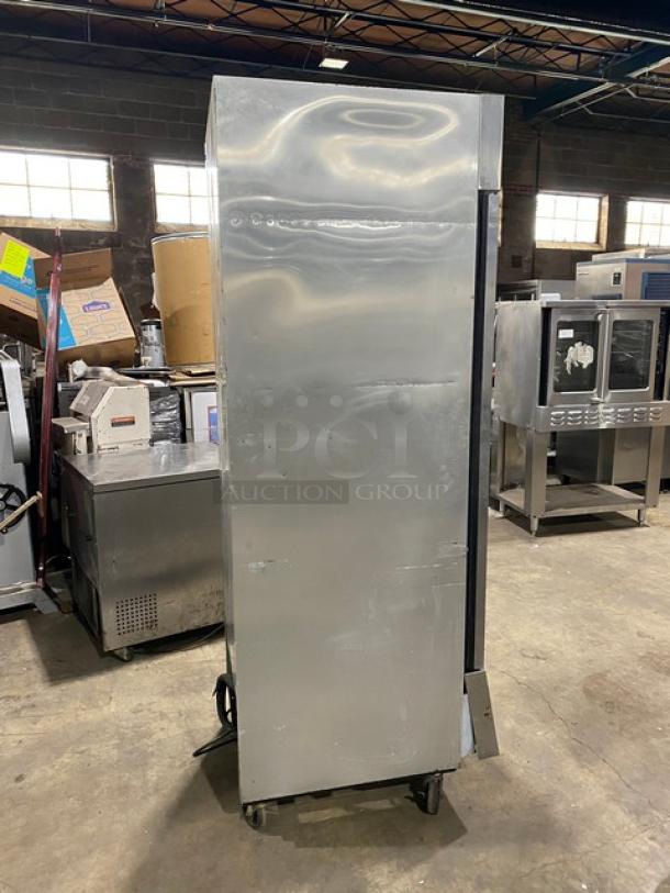 True Commercial Stainless Steel Solid Single Door Reach In Refrigerator! Energy Star Certified! With Poly Coated Wire Rack! With Right Hinged Door! Model: T-23 SN: 5360431! 115V 1 Phase! On Casters! - Image 3 of 8