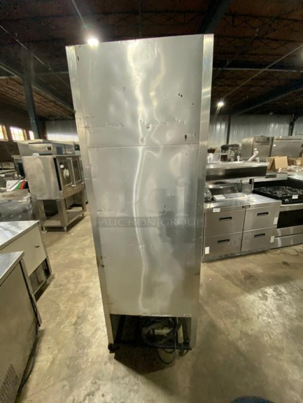 True Commercial Stainless Steel Solid Single Door Reach In Refrigerator! Energy Star Certified! With Poly Coated Wire Rack! With Right Hinged Door! Model: T-23 SN: 5360431! 115V 1 Phase! On Casters! - Image 4 of 8