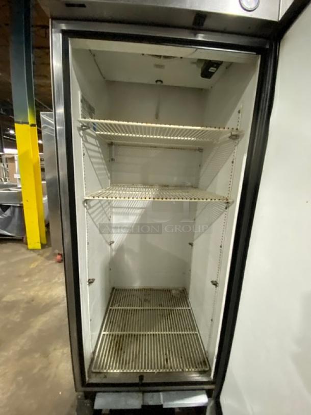 True Commercial Stainless Steel Solid Single Door Reach In Refrigerator! Energy Star Certified! With Poly Coated Wire Rack! With Right Hinged Door! Model: T-23 SN: 5360431! 115V 1 Phase! On Casters! - Image 6 of 8