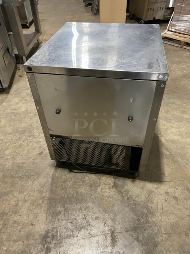 True Commercial Stainless Steel 2 Drawer Undercounter Worktop Refrigerator! Model: TUC-27D-2 SN: 7385235! 115V 1 Phase! On Casters! - Image 3 of 7