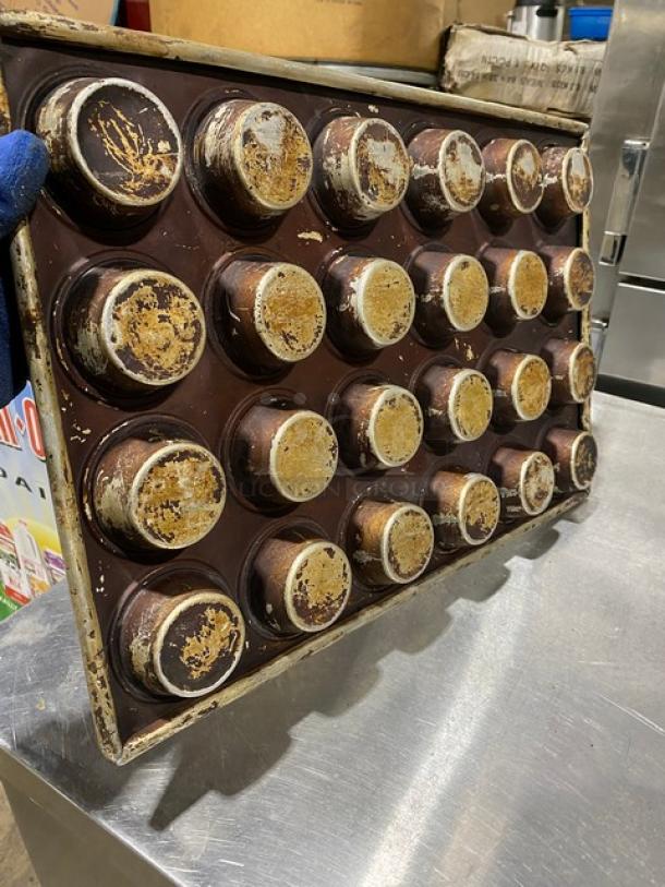 Commercial Heavy Duty 24-Count Cupcake/Muffin Pan! - Image 3 of 3