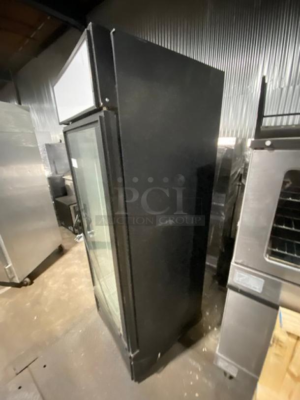 True Commercial Black Powder Coated Single Glass Door Reach In Merchandiser Refrigerator! With Poly Coated Wire Rack! Model: GDM-23-RC SN: 1-4201047! 115V 1 Phase! - Image 3 of 8