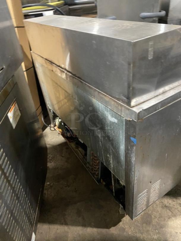 Leader Commercial Stainless Steel 2 Door Refrigerated Bain Marie Style Mega Top Salad/Sandwich Prep Table! With Cutting Board! With Poly Coated Wire Racks! Model: ESLM48 S/C SN: NM08S1315! 115V 1 Phase! On Casters! - Image 3 of 7