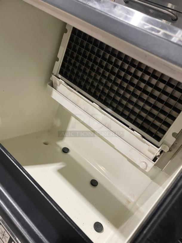 Maxx Ice Commercial Stainless Steel Electric Powered Undercounter Automatic Ice Maker/Bin Combo! Model: MIM250 SN: 1408025000425! 115V! On Legs! - Image 6 of 7