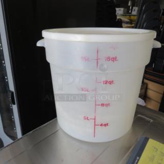One 18 Quart Round Food Storage Container With Lid.