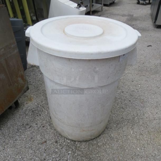 One Brute 44 Gallon With Ingredient Bin With Lid. - Image 1 of 1