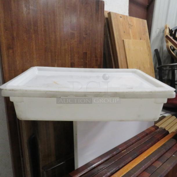 One 8.75 Gallon Food Storage Container With Lid. - Image 1 of 1
