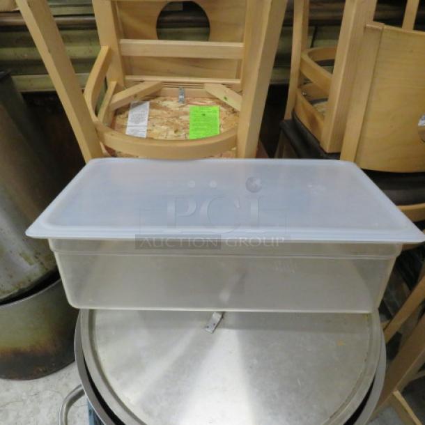 One Cambro Full Size 6 Inch Deep Food Storage Container With  Lid. - Image 1 of 1