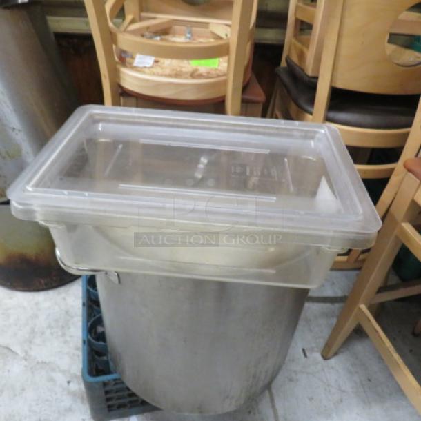 One Cambro 3 Gallon Food Storage Container With Lid. - Image 1 of 1