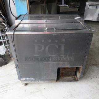 One True Glass Chiller On Casters. Model# T-36-GC. 115 Volt. 37X27X37.  WORKING NOT COLD. $3101.48. - Item #1190247