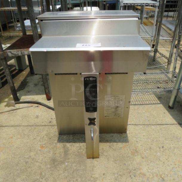 One Fetco Dual Brewer.  Model# CBS-2042e. 120/208-40 Volt. 19X16X31 - Image 1 of 1