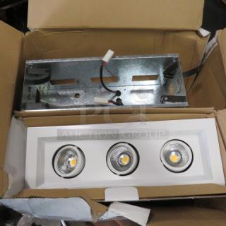 One NEW WAC Lighting. #MT-3LD311R-F30-WT.