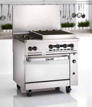 Excellent Condition Gas Range with Charbroiler & Oven – Vulcan 36S-2B24CBN – Natural Gas – Fully Tested & Working!