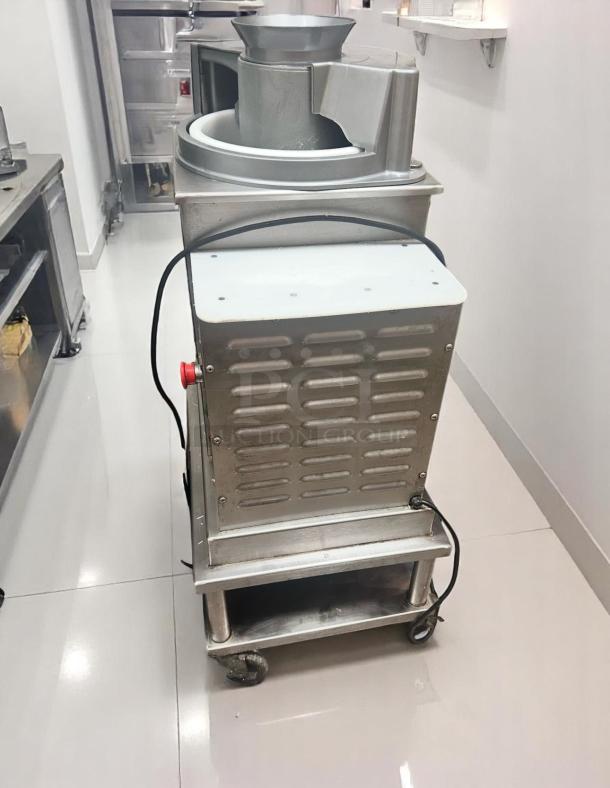 Excellent Condition Dough Rounder – Somerset SDR-400 – 110V – Fully Tested & Working! - Image 2 of 12
