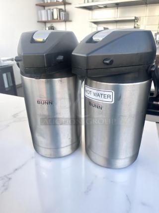 Excellent Condition –  STAINLESS STEEL AIRPOTS – BUNN – Push Button Dispensers – 2.5L –Qty 2 – Fully Tested & Working