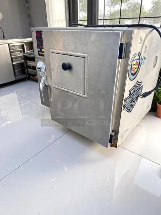 Excellent Condition Fully Enclosed Ventless Fryer – AutoFry FFG-10 – 208/240V – Fully Tested & Working!